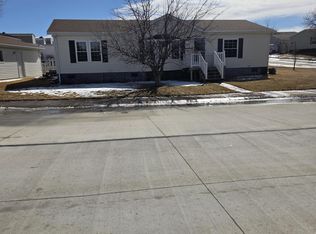 1703 N Valley Loop, Bismarck, ND 58503