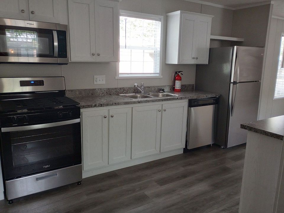 1st image of 2701 Huizenga St #16