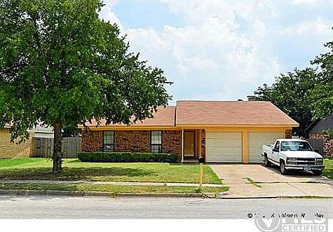1st image of 557 Edwards Dr