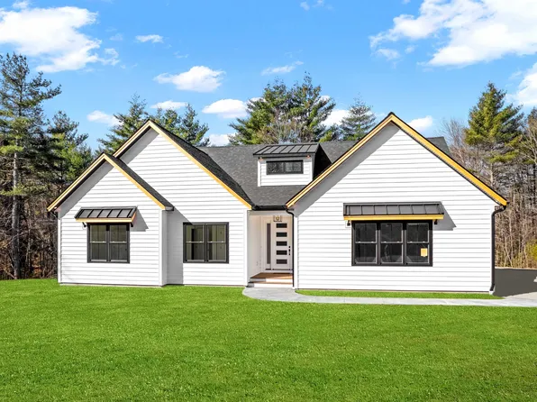 10-1 Moose Brook Lane, Hancock, NH 03449