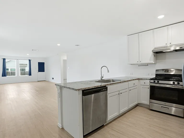 7239 Satellite Way — Photo 12