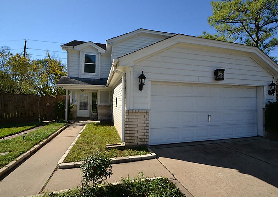 1st image of 8310 Royal Grove Ct