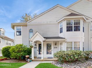 280 Tulip Ln, Freehold, NJ 07728