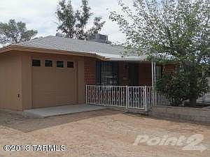 PHOTO-6531 Calle Herculo-front patio