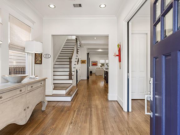 4th image of 1215 Rutland St