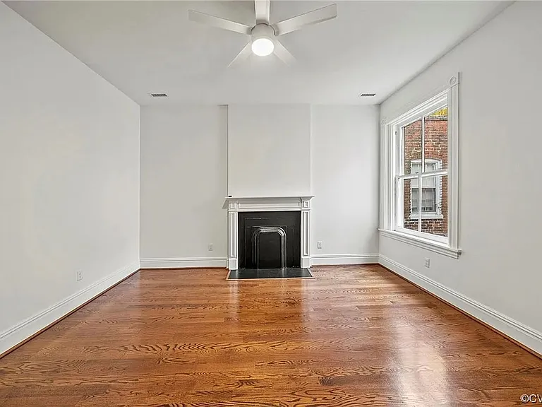 102 N Harvie St — Photo 10