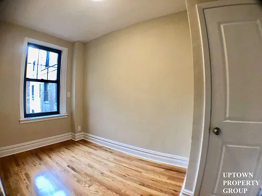 Rented by Uptown Property Group | media 19