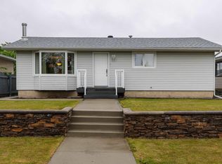 9906 99th St, Morinville, AB T8R 1G5