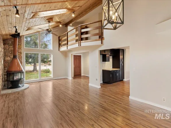 4385 S Silver Spur Ave, Boise, ID 83709