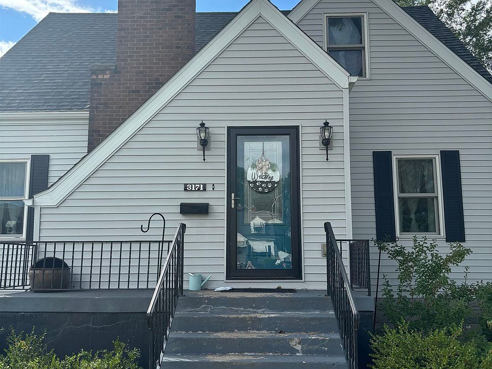 1st image of 3171 N Michigan Ave