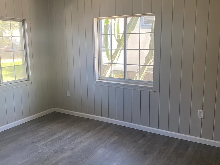 1327 Hornblend St — Photo 6