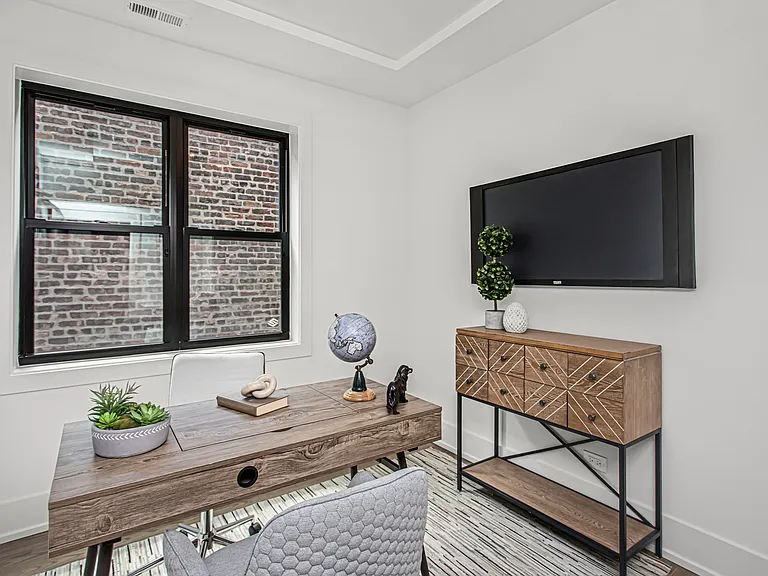 6526 S Ingleside Ave #2N — Photo 8