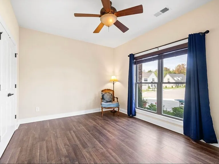 1515 Hereford Blvd — Photo 16