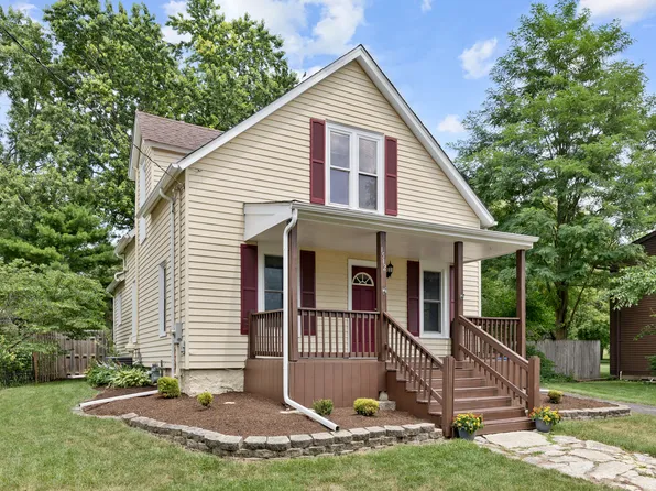 1512 S 7th Ave, St Charles, IL 60174