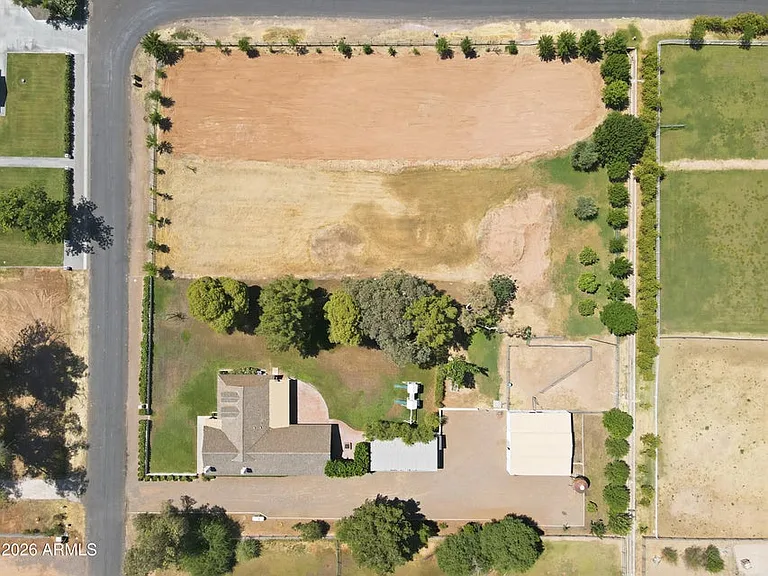 2672 E Mesquite St — Photo 87
