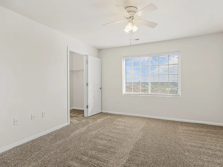 Three Bedroom - 3 Bed / 2 Bath - 1,326 Sq.Ft.