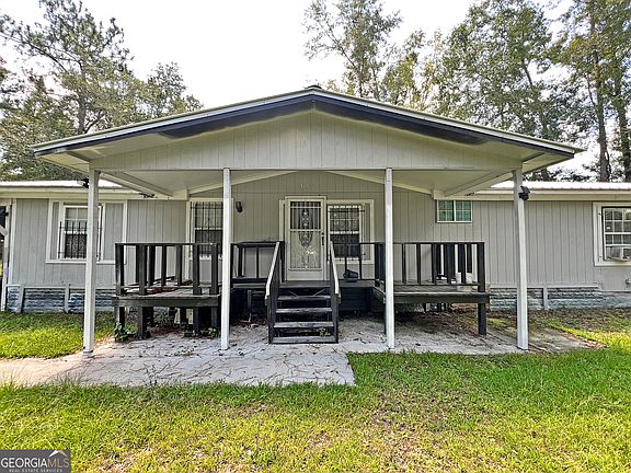 5th image of 315 Garrison St