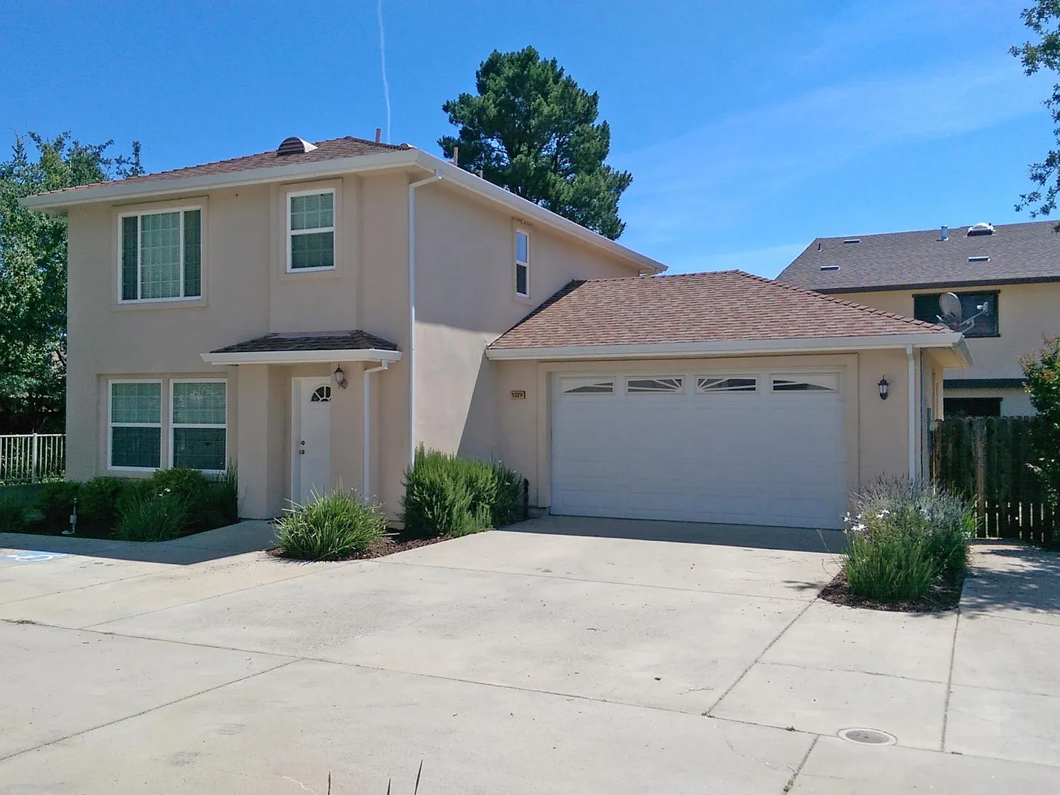 3 bed, 2.5 bath, 1500 sqft, $2,495 — Photo 1