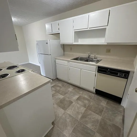 303 Farside Dr #5 — Photo 6