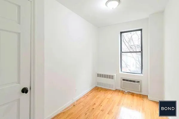 Rented by Bond New York | media 15