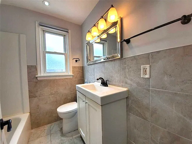 253 Sinclair Ave — Photo 10