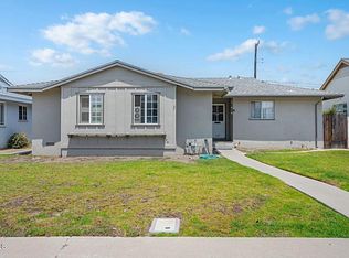 1127 W Douglas Ave, Oxnard, CA 93030