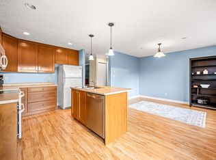 2475 Mansfield Dr #14, Courtenay, BC