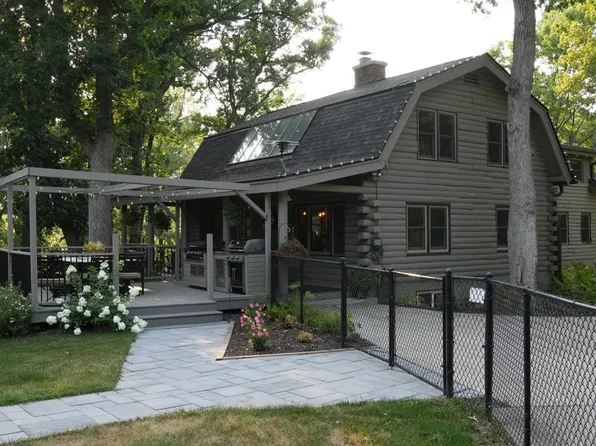 136 County Rd E, Houlton, WI 54082