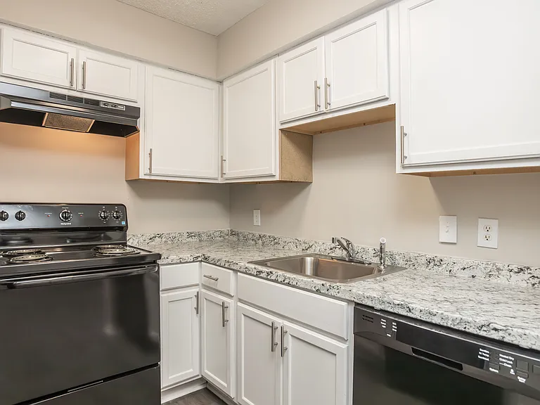 Cielo @ 325 Apartments — Photo 16