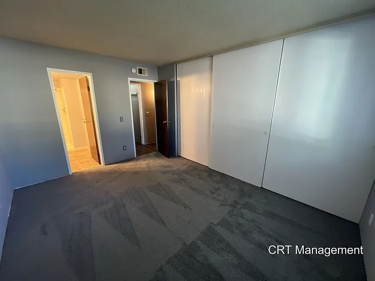 8555 Fairmount Dr #I102 — Photo 12