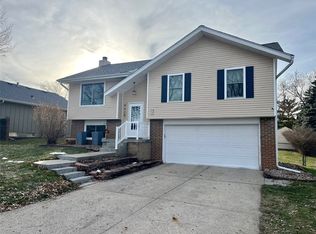4028 79th St, Urbandale, IA 50322