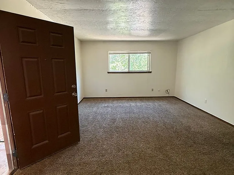 Fox Valley Apartments — Photo 83