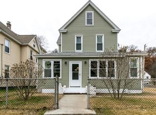 13 Grant St, Holyoke, MA 01040