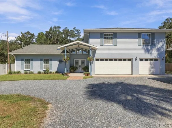 14191 W River Rd, Inglis, FL 34449