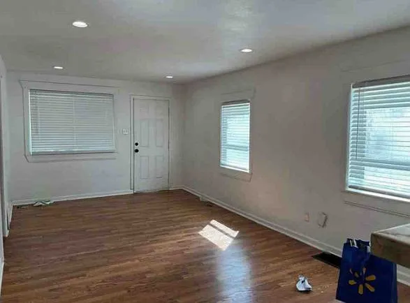 3 bed, 4792 sqft, $1,325 — Photo 4