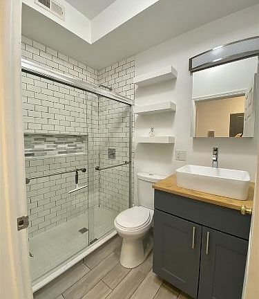 5th image of 673 Bergen Ave #2B