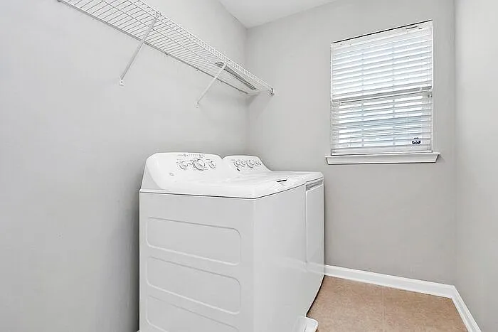 9101 Dartington Ln — Photo 14