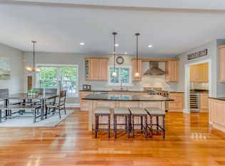 219 N Fremont St, Naperville, IL 60540