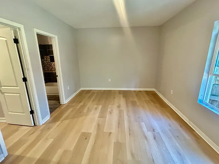 781 Peyton Ave NW — Photo 8