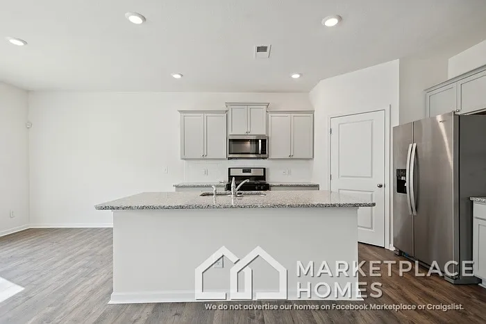2962 Berna Way — Photo 9
