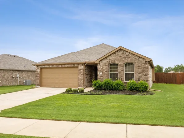 417 Highmeadow Dr, Aubrey, TX 76227