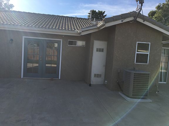 3rd image of 3721 Hillside Ave