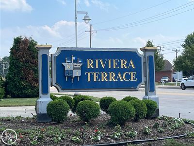 422 Riviera Dr, Saint Clair Shores, MI, 48080
