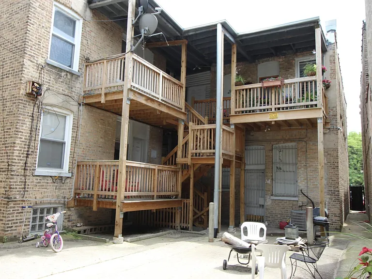 4626 W Lawrence Ave — Photo 15