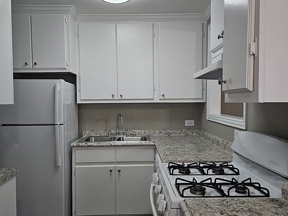 4th image of 10210 Galway Dr