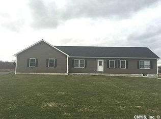 2677 Sloan Rd, Auburn, NY 13021