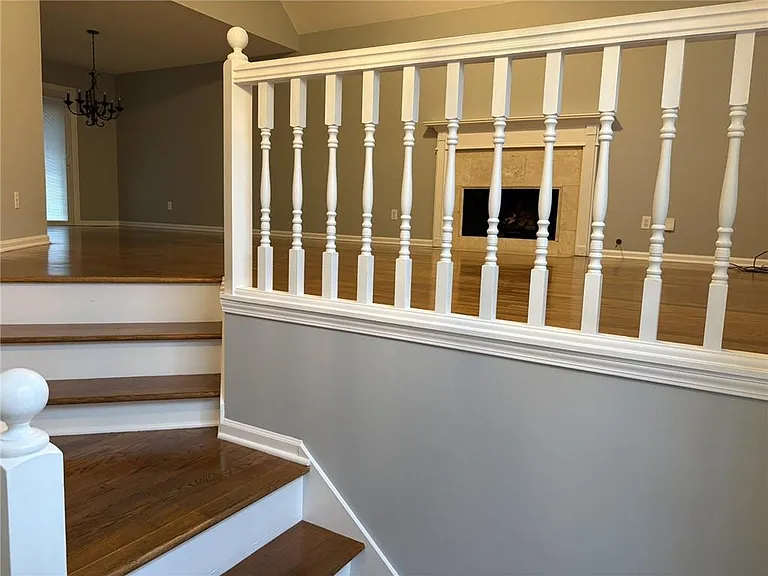 5045 Bayberry Ct — Photo 7