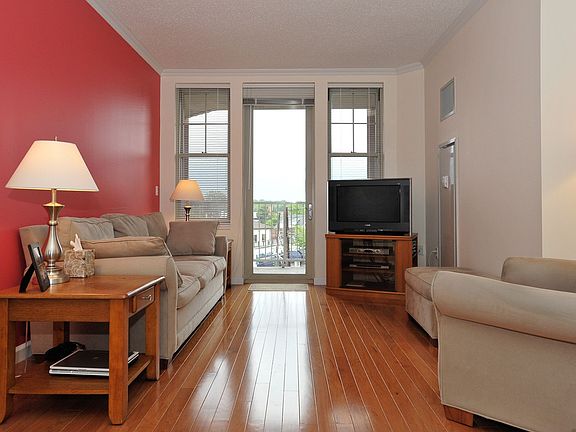 4th image of 300 Mamaroneck Ave APT 434