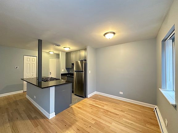 5th image of 663 W Grace St #713