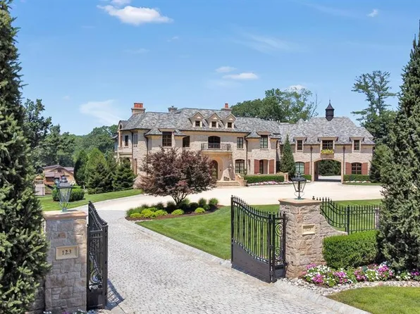 123 E Saddle River Rd, Saddle River, NJ 07458